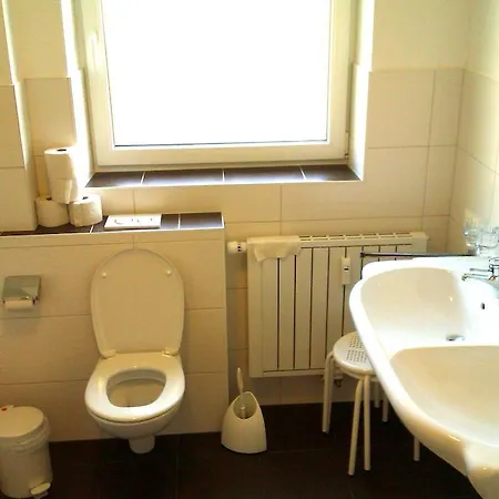 - Ferienwohnung Waldrand